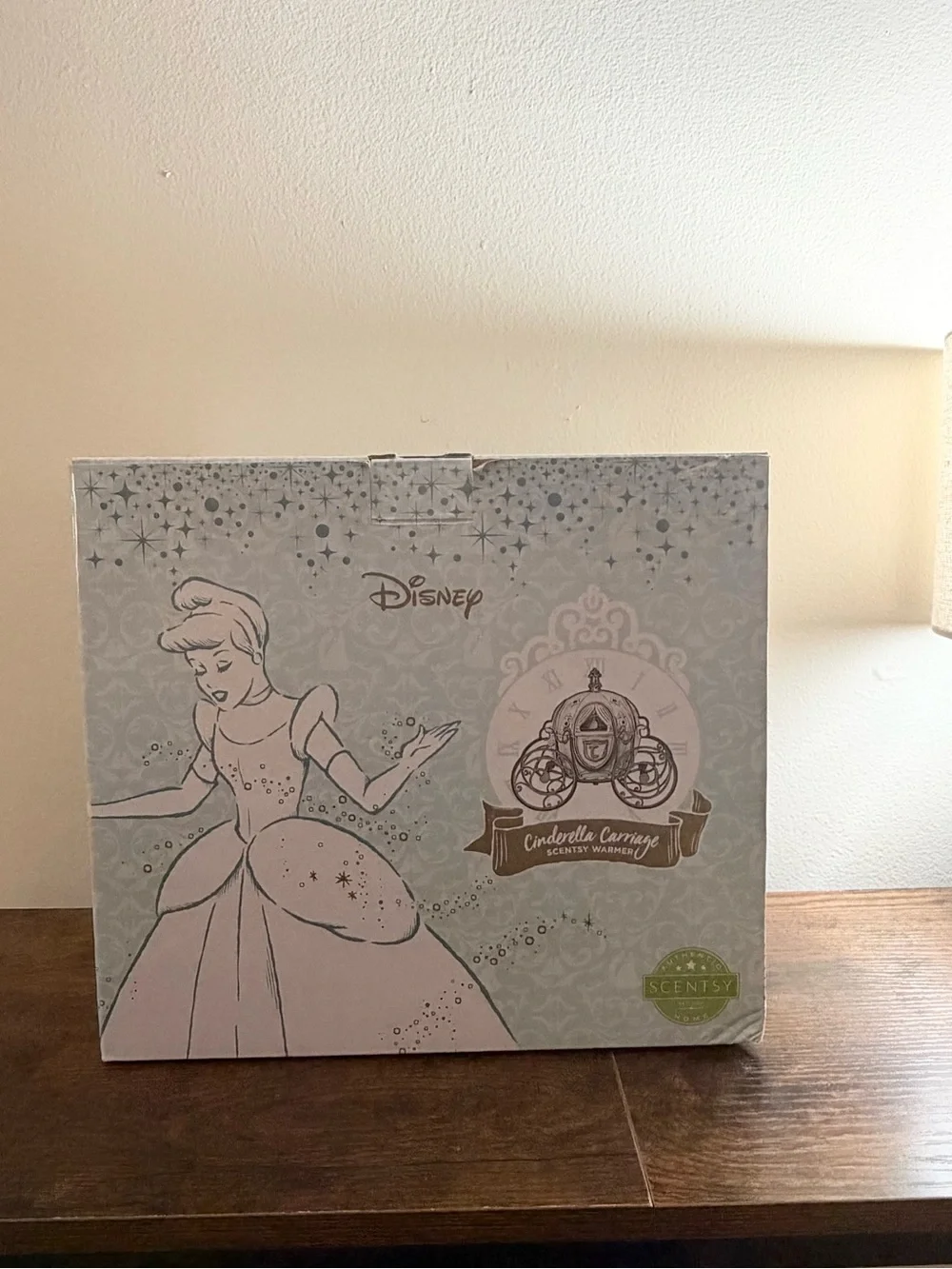 Scentsy Cinderella Carriage Lantern - White, Gold